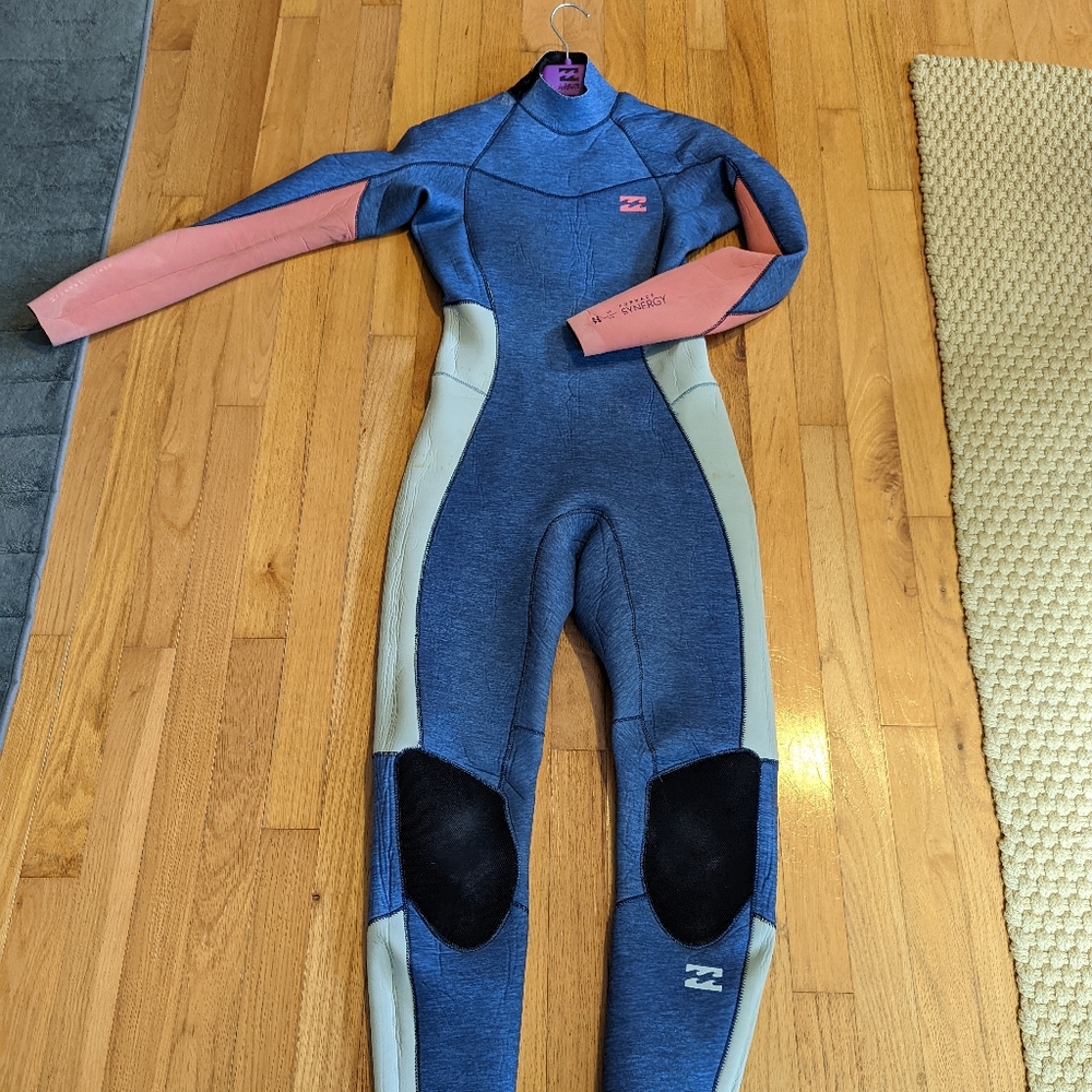 Billabong wetsuit womens